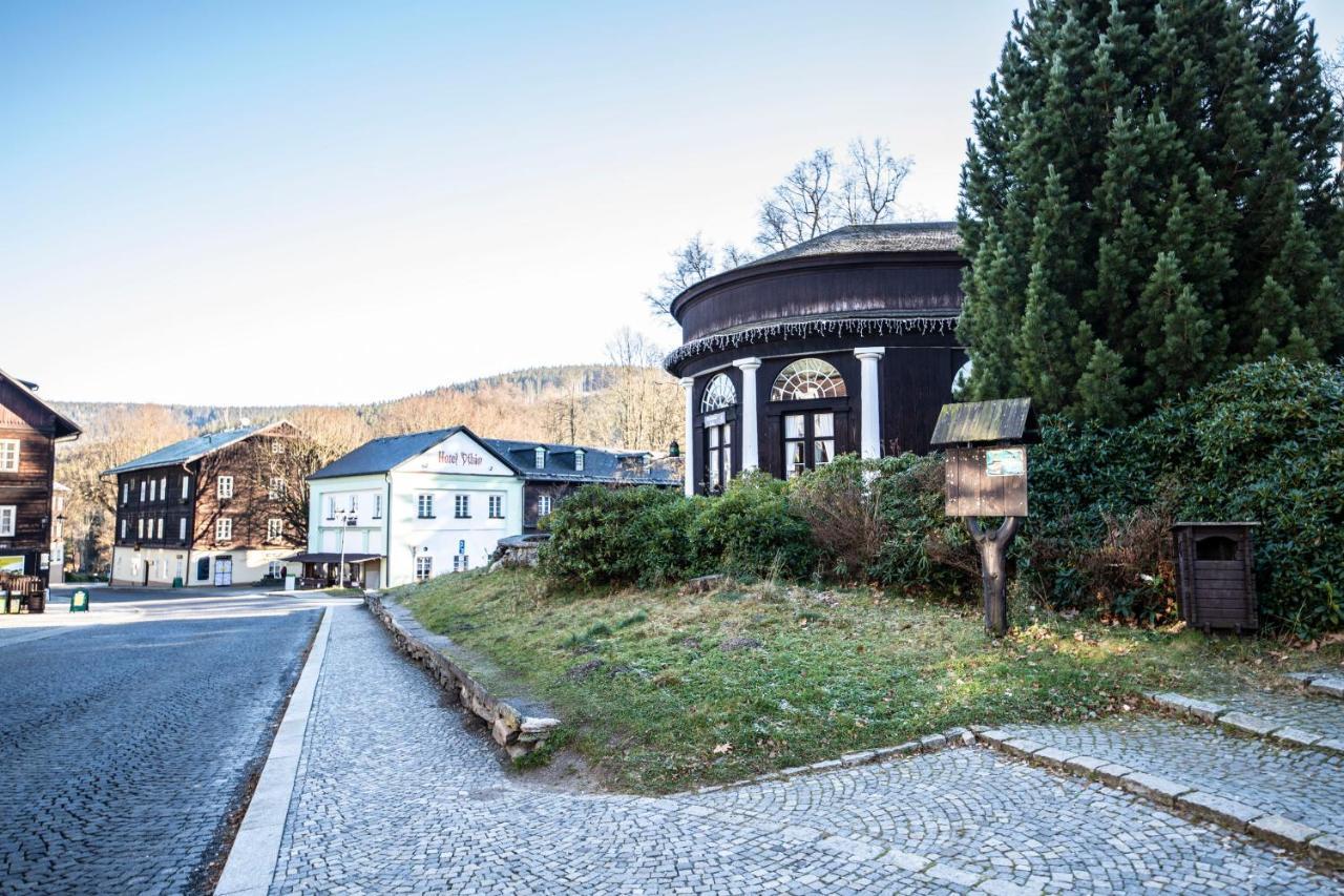 Hotel Dzban Karlova Studanka Exterior photo